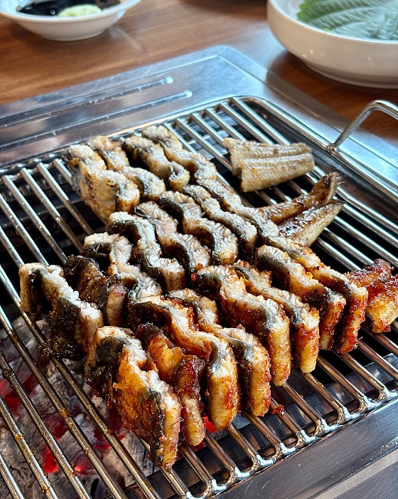 장어 숯불구이
